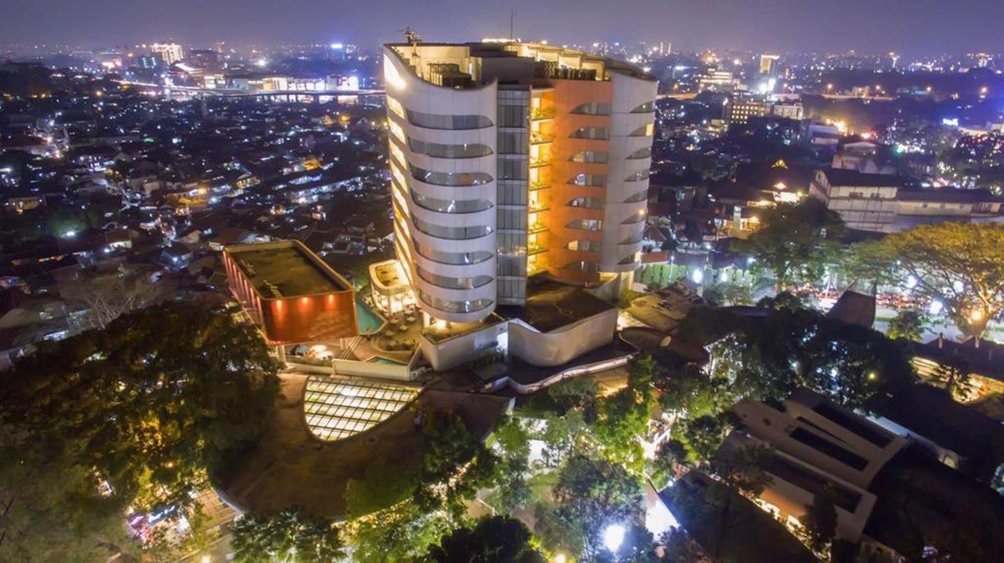Sensa Hotel Бандунг Екстер'єр фото